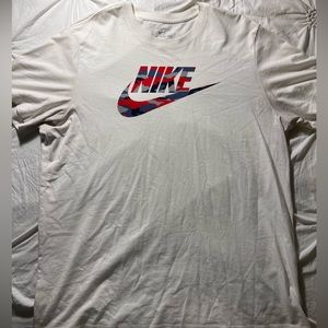 Nike tee